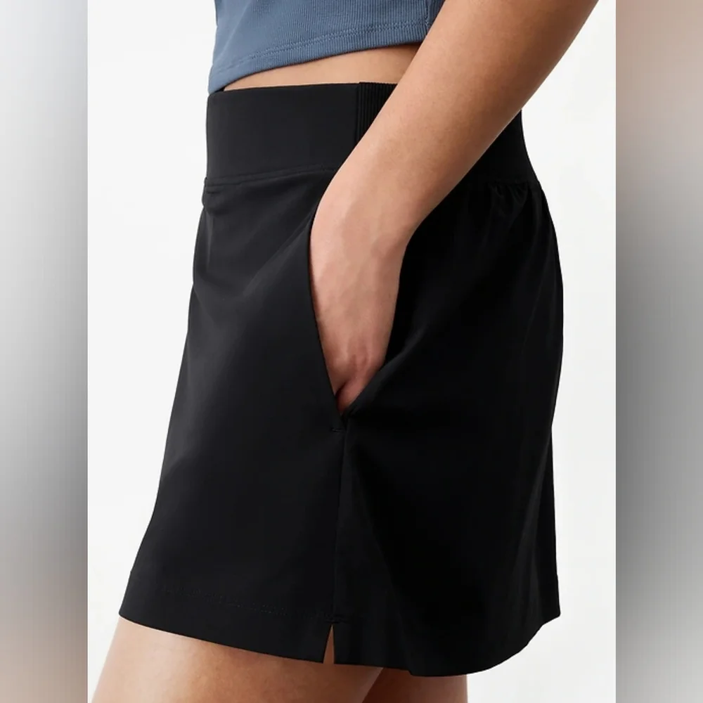 Athleta Brooklyn Short - Picture 4 of 4